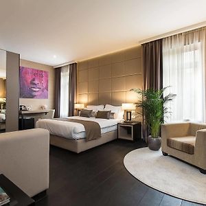 Dominic Smart & Luxury Suites - Republic Square